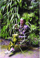 Intramuros, Mars Avril 2007, Vertical Garden by Patrick Blanc