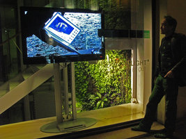 Boutique M+F Girbaud Paris et Patrick, la nuit