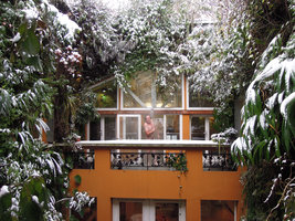 Patrick Blanc taking his shower by a snowy day, Jan. 20th 2013