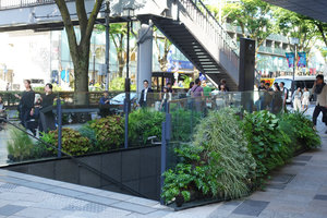 Gyre, Green installation embracing stairs entrance, June 2016