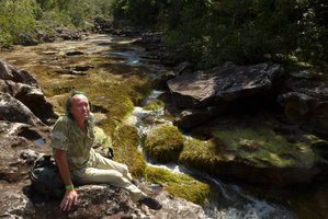 Patrick Blanc above a dense population of a Podostemaceae, either a very vigorous green form of  Macarenia clavigera or a new species, Cano Cristales, Serrania Macarena NP, Meta, Colombia, Oct. 2016