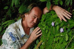 Patrick Blanc along a bank covered in Episcia lilacina, Osa, Costa Rica 2011
