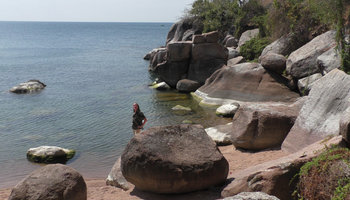 Patrick Blanc among the big boulders along the shore, Lake Malawi NP, Aug.2017