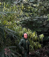 Patrick Blanc and a narrow leaved individual of Ficus erecta, previously considered as the var. sieboldii, Yoyogi Koen, Tokyo, Dec. 2024