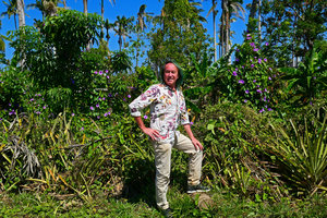 Patrick Blanc and a population of Ipomoea setifera wih Roystonea regia behind, Baracoa, Cuba, Feb.2017