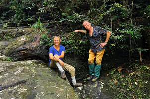 Patrick Blanc and Pascal Héni on the side of a waterfall with rocks covered by Elatostema and Impatiens species, Sinharaja, Sri Lanka, Nov. 2024