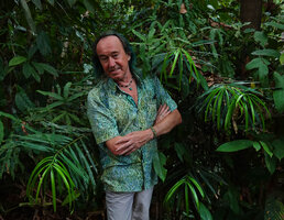 Patrick Blanc and Podocarpus neriifolius, Sepilok FR, Sabah, Borneo, July 2022