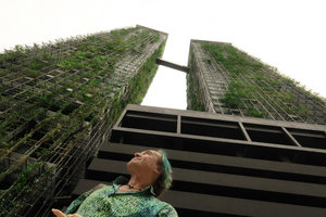 Patrick Blanc at the base of Le Nouvel towers, Kuala Lumpur, Aug. 2018