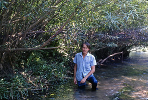 Patrick Blanc in Cryptocoryne crispatula var. balansae habitat, Chiang Dao, Thailand, March 1983