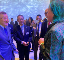 Patrick Blanc in discussion with Toichi Takenaka about the plant installations at the refurbished and expanded Changi T2, 1st. Nov. 2023