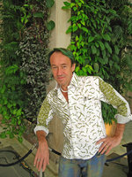 Patrick Blanc in front of his Green Column, French Embassy, New Delhi, Dec. 2006