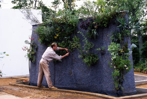 Patrick Blanc installing the plants at Chaumont-sur-Loire, 1994