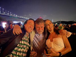 Patrick Blanc with Fusun and Faruk Eczacıbaşı during the party for the ten years of SAHA Art association, Istanbul, Sept. 2021